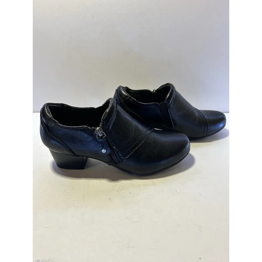 Laurel Blakweil Bootie Black Vegan Leather Side Zip Boots Sz 7 SoftFlex Sole